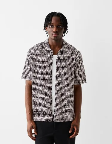 PRINTED SHORT SLEEVE SHIRT