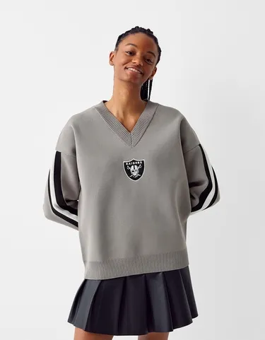 NFL PATCH PRINTED SWEATER