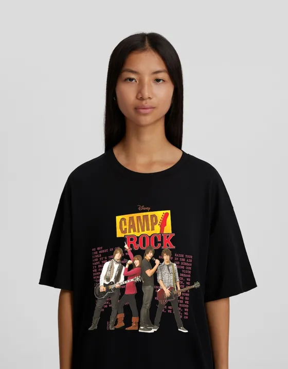 Футболка оверсайз с принтом Camp Rock