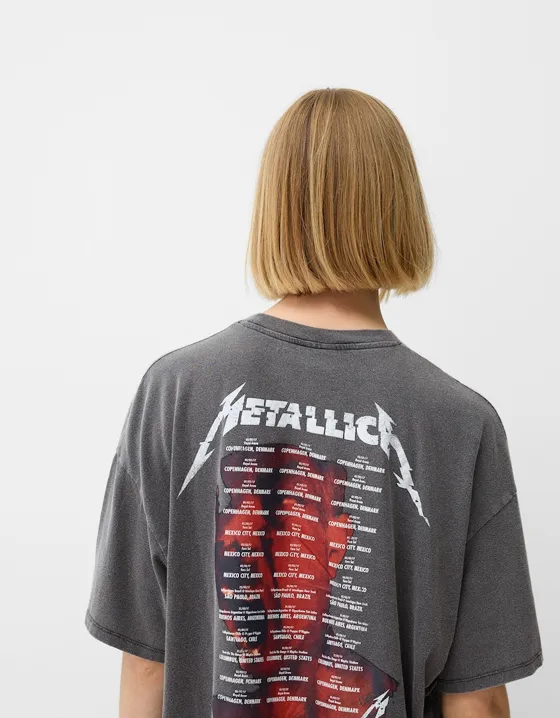 Футболка с принтом Metallica